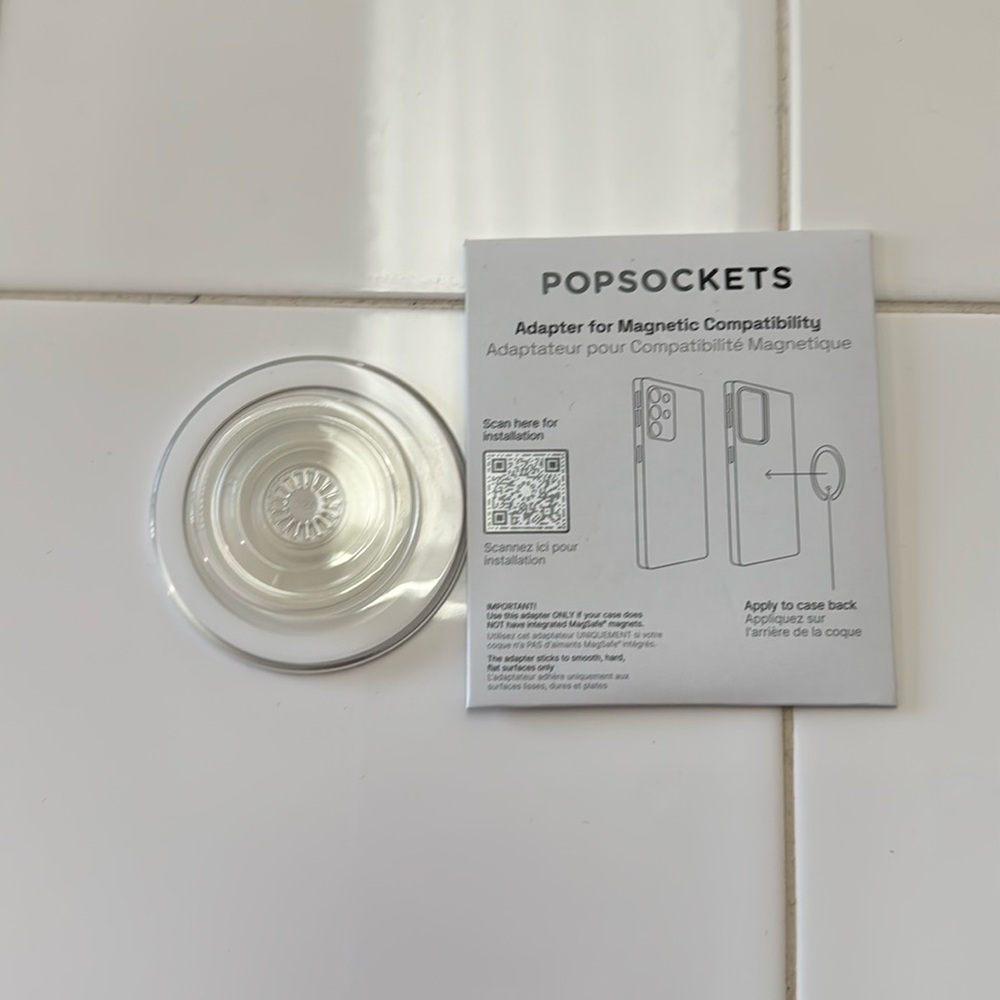 Popsocket MagSafe grip 

Smoke free home